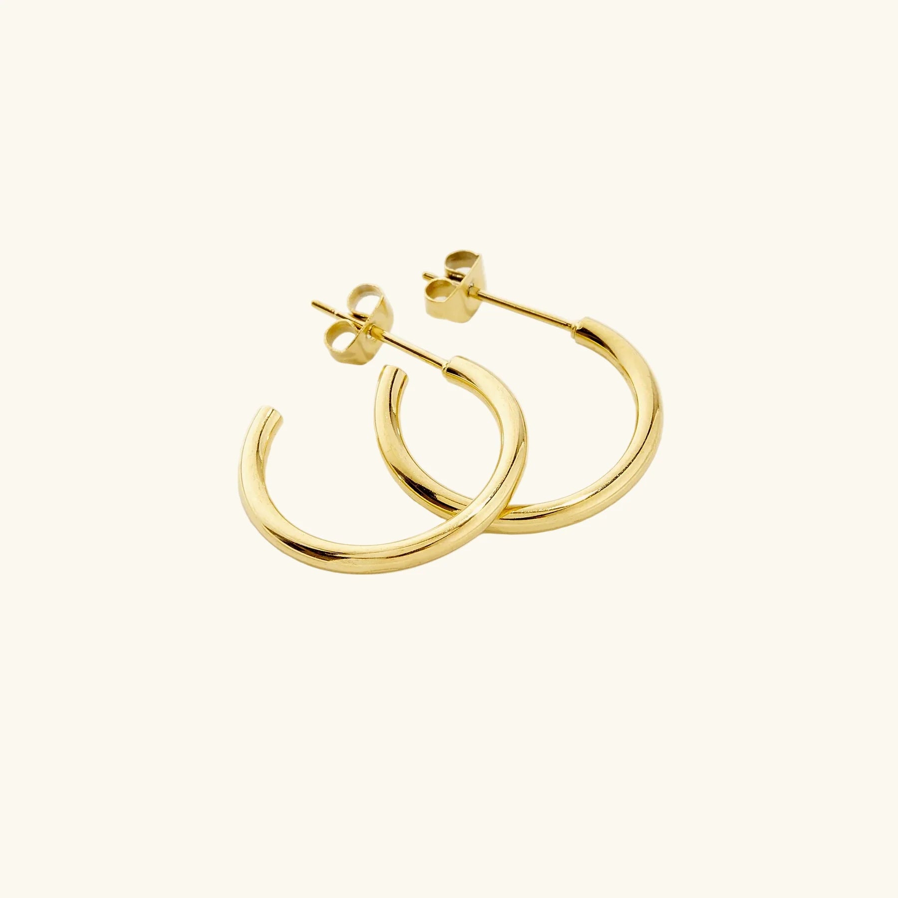 Qamar Zeenah Open Hoops | 26mm