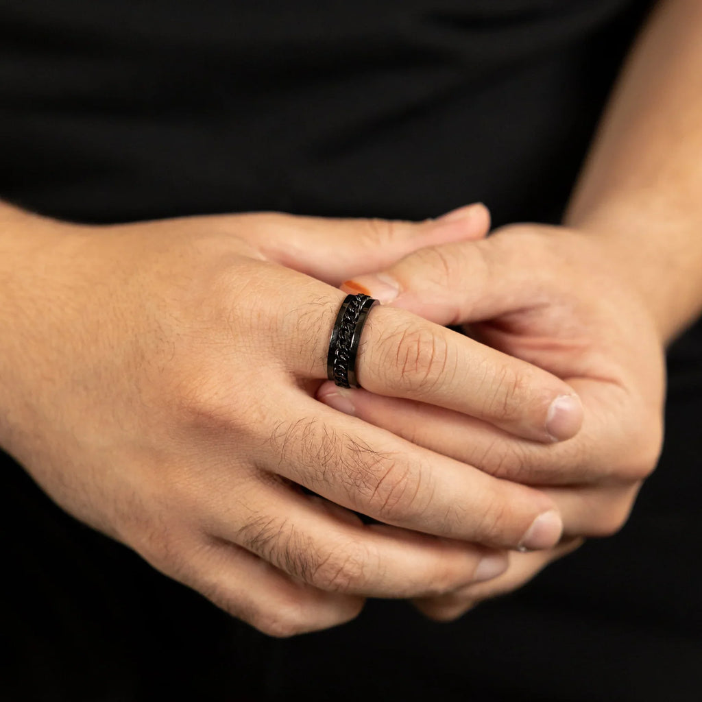 Qamar Jabbar Ring