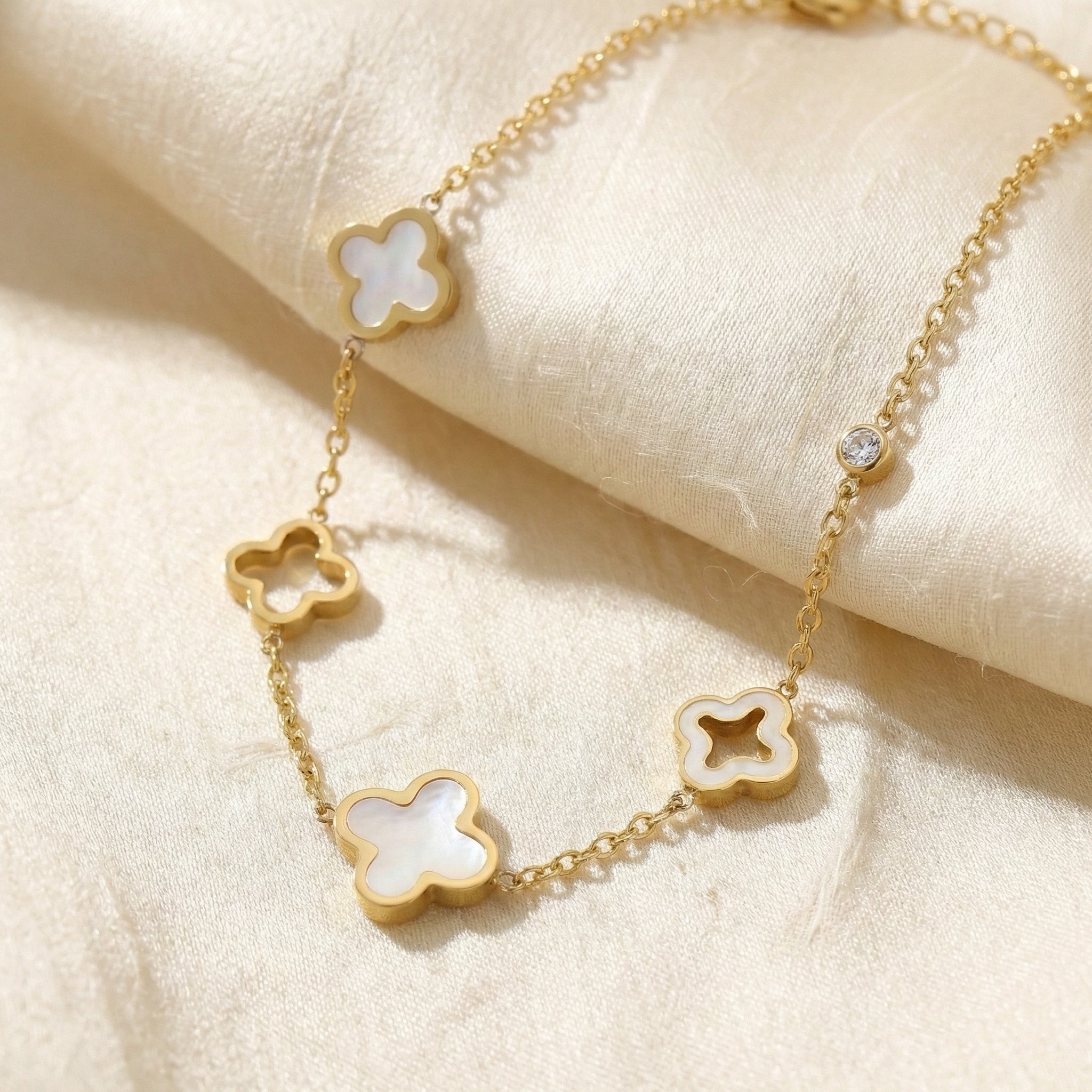 Lucia Clover Bracelet