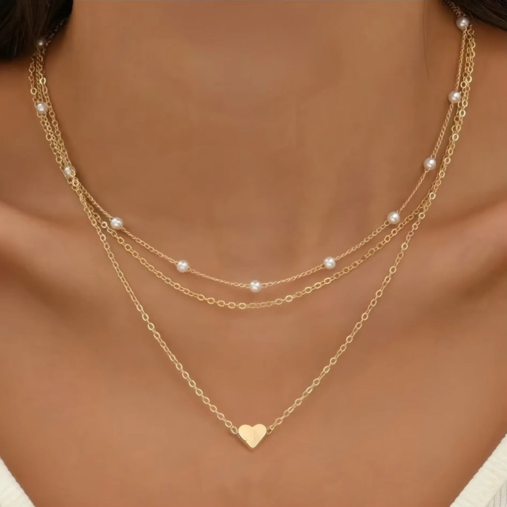 Qamar Liora Love Necklace