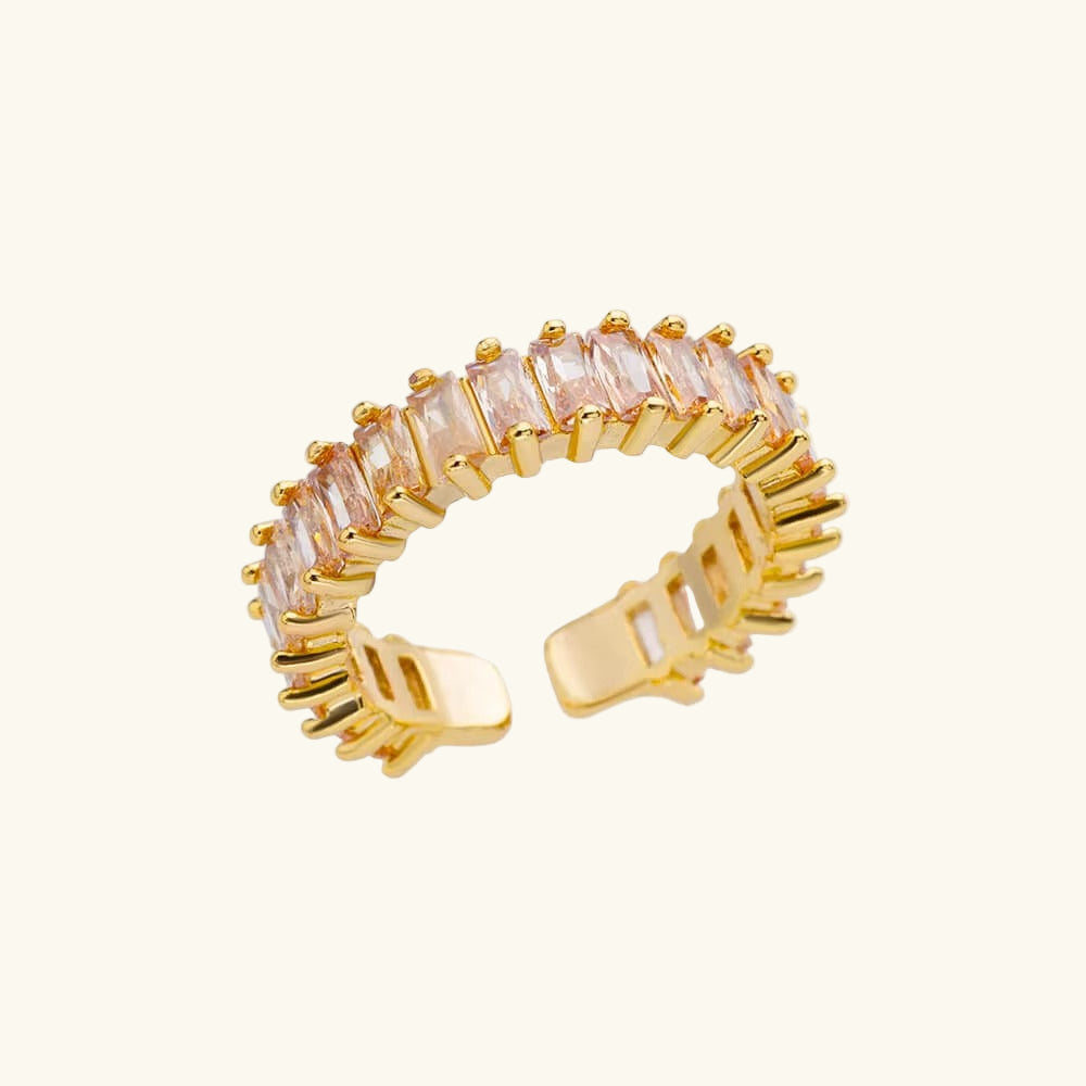 Qamar Najah Ring